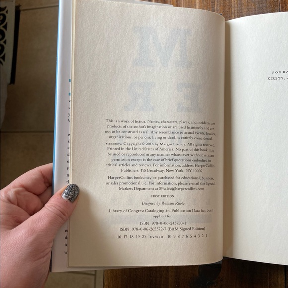 First Edition - Mercury by Margot Livesey - Fiction Hardcover - Great Condition - Picture 8 of 13